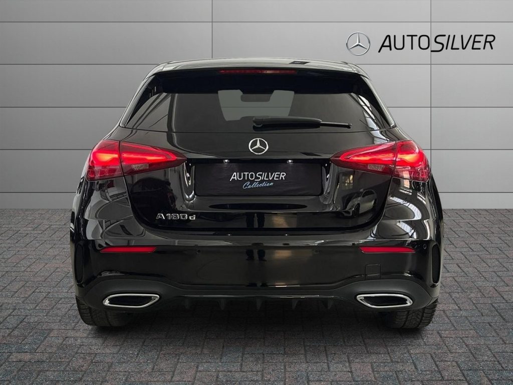 MERCEDES-BENZ A 180 d Automatic AMG Line Advanced Plus - 4
