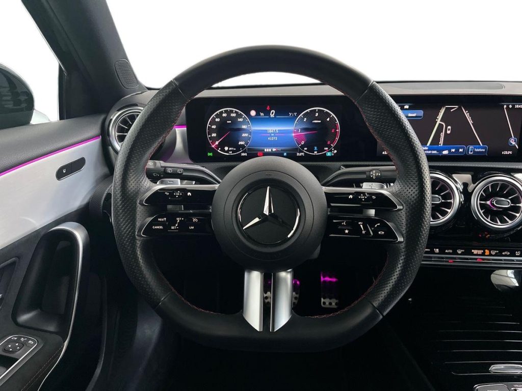 MERCEDES-BENZ A 180 d Automatic AMG Line Advanced Plus - 11
