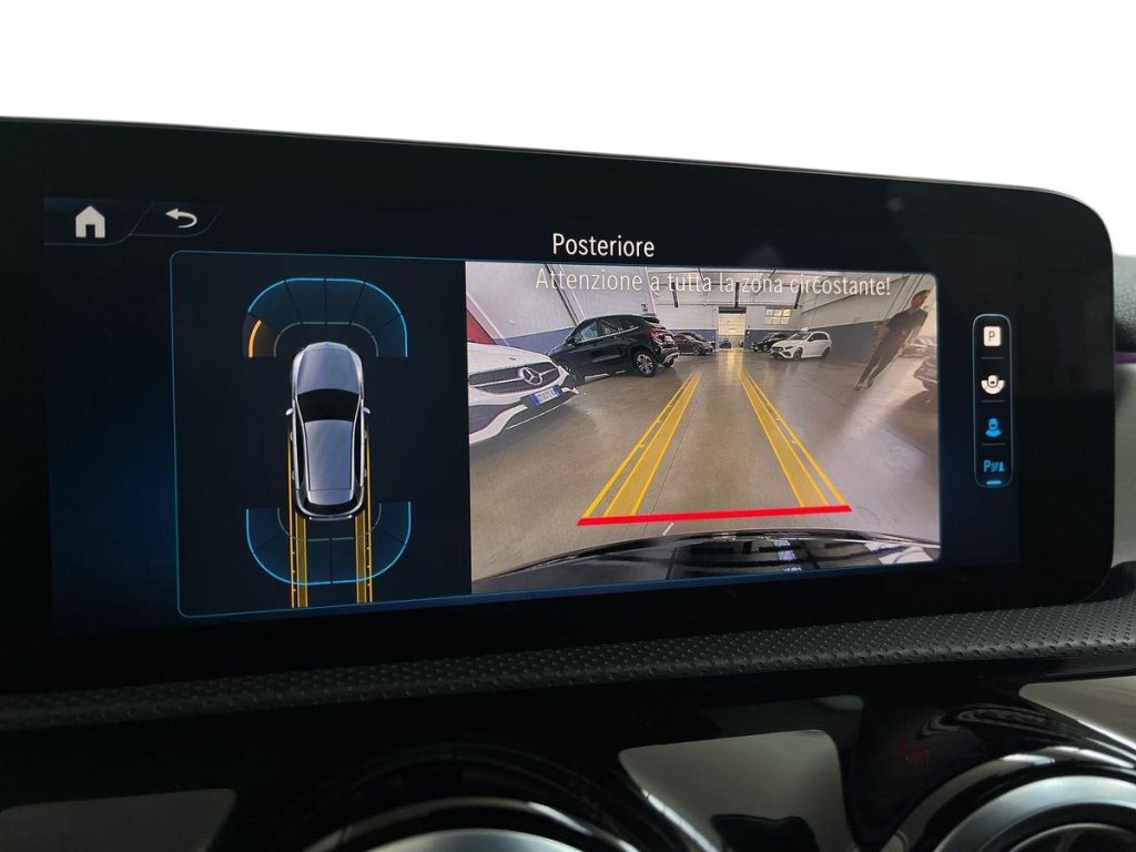 MERCEDES-BENZ A 180 d Automatic AMG Line Advanced Plus - 12