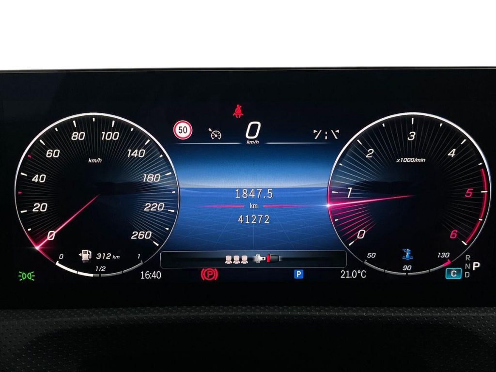 MERCEDES-BENZ A 180 d Automatic AMG Line Advanced Plus - 8