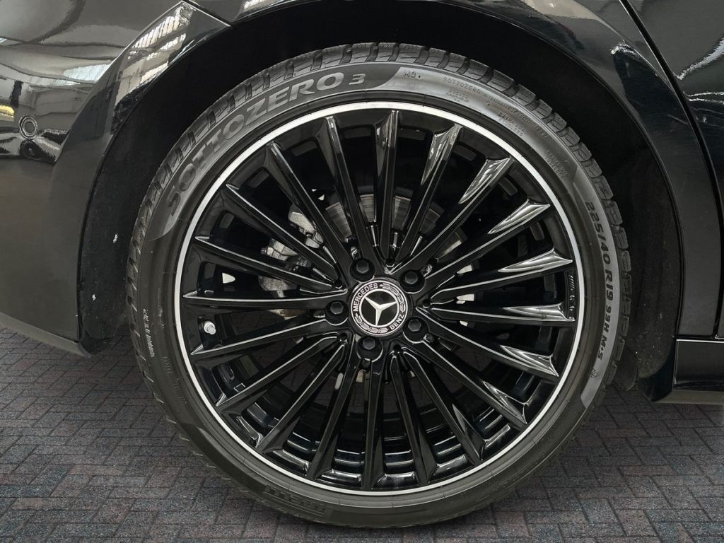 MERCEDES-BENZ A 180 d Automatic AMG Line Advanced Plus - 7