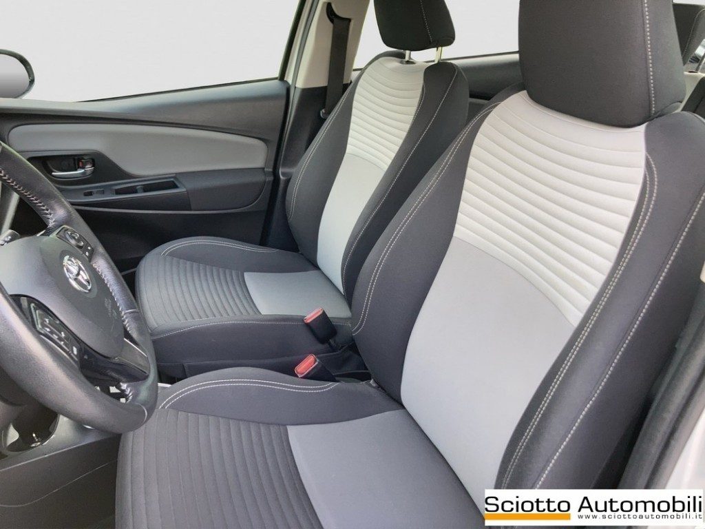 TOYOTA Yaris 1.5 Hybrid 5 porte Active - 9