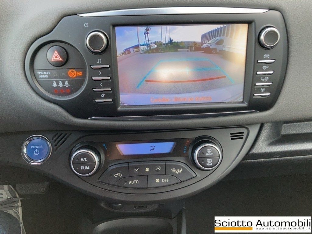 TOYOTA Yaris 1.5 Hybrid 5 porte Active - 16