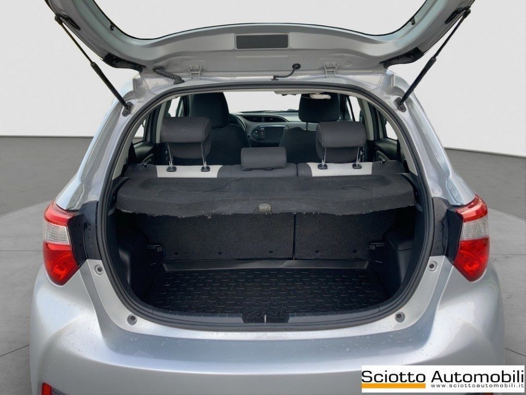 TOYOTA Yaris 1.5 Hybrid 5 porte Active - 17