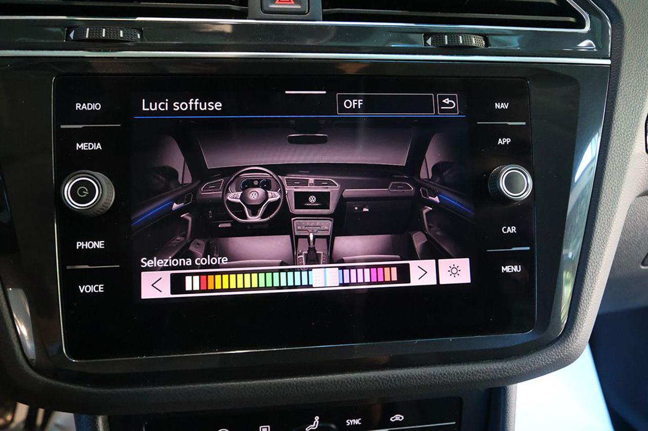 VOLKSWAGEN Tiguan 2.0 TDI SCR Life - 25