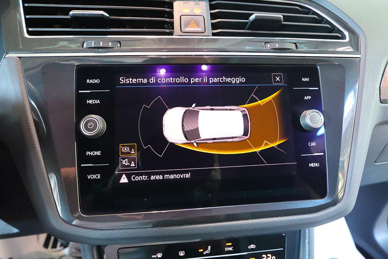 VOLKSWAGEN Tiguan 2.0 TDI 150cv SCR DSG Life - 24