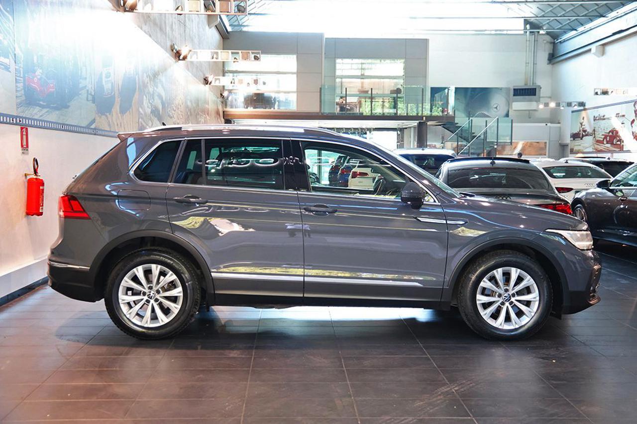 VOLKSWAGEN Tiguan 2.0 TDI 150cv SCR DSG Life - 2