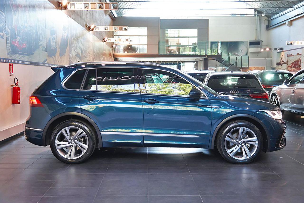 VOLKSWAGEN Tiguan 2.0 TDI 150cv SCR DSG R-Line - 2