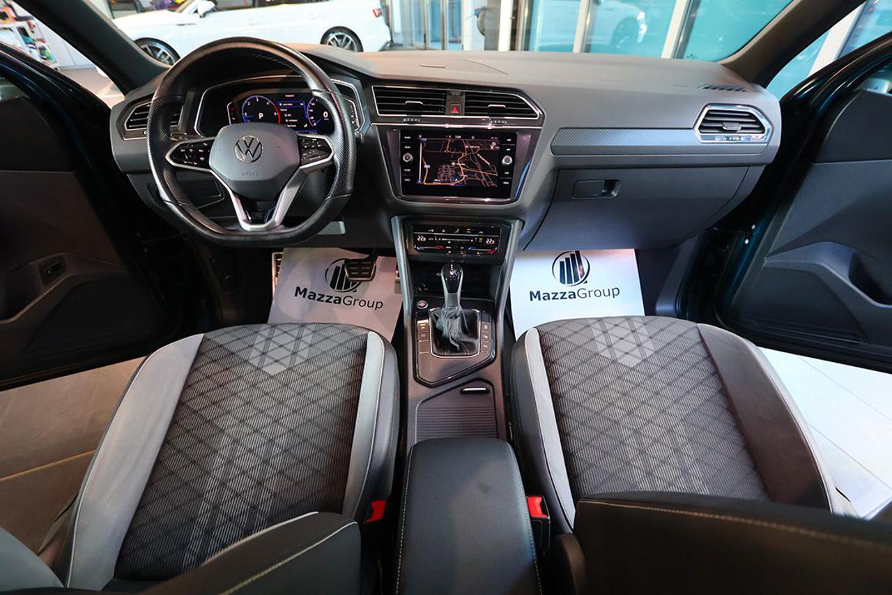 VOLKSWAGEN Tiguan 2.0 TDI 150cv SCR DSG R-Line - 16