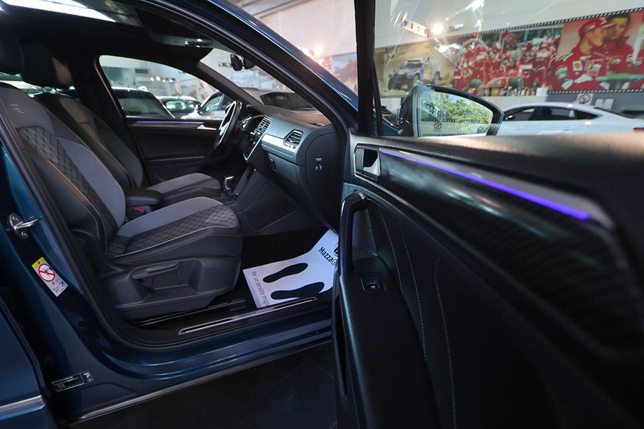 VOLKSWAGEN Tiguan 2.0 TDI 150cv SCR DSG R-Line - 42