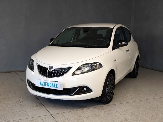 LANCIA Ypsilon Bianco pastello