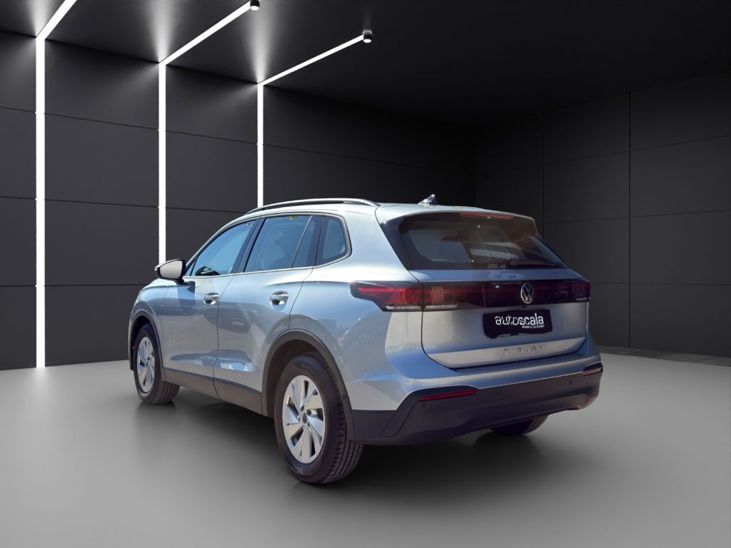 VOLKSWAGEN Tiguan 2.0 TDI 150 CV DSG Life - 3