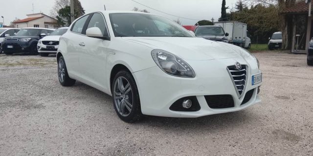 ALFA ROMEO Giulietta Bianco metallizzato