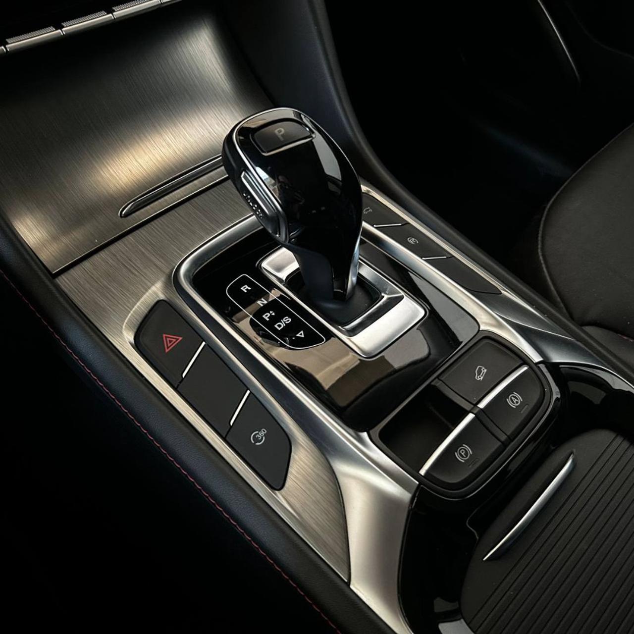 MG HS 1.5T-GDI AT Luxury - 31