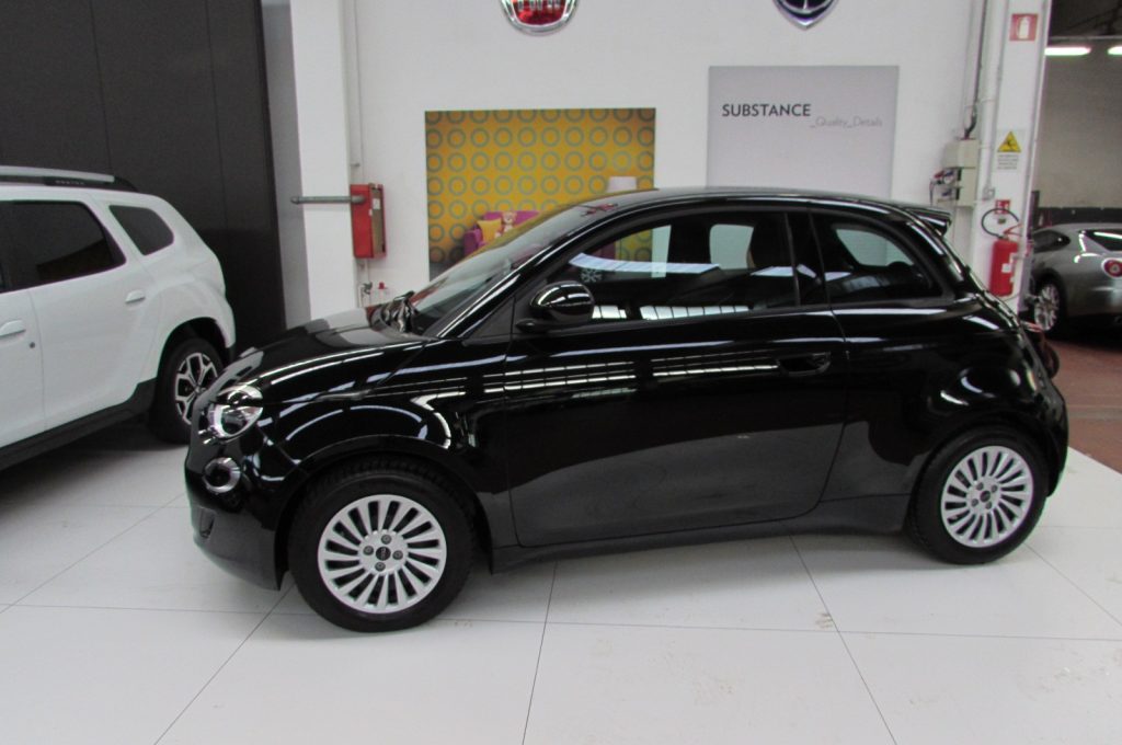FIAT 500e Berlina 42 kWh AUTONOMIA 320Km. - 4