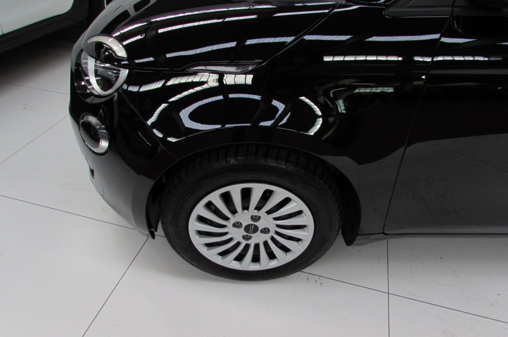 FIAT 500e Berlina 42 kWh AUTONOMIA 320Km. - 5