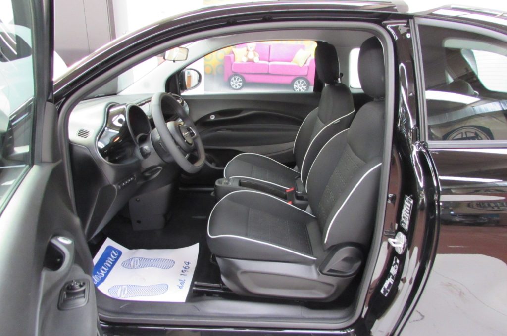 FIAT 500e Berlina 42 kWh AUTONOMIA 320Km. - 6