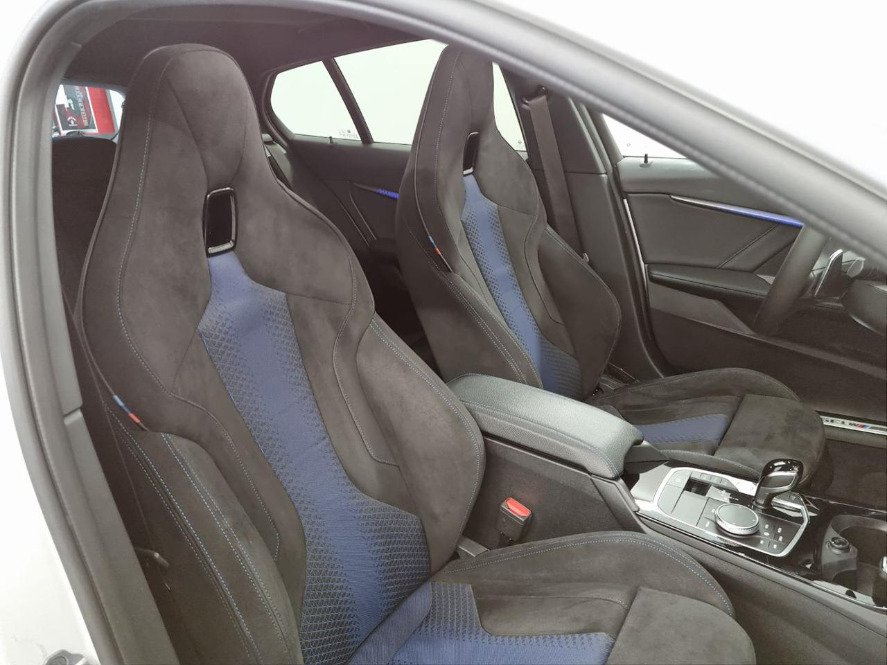 BMW M135 i xDrive - 10