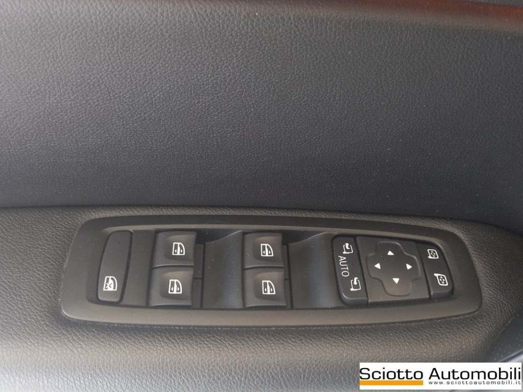 RENAULT Megane Mégane dCi 8V 110 CV EDC Energy Intens - 12