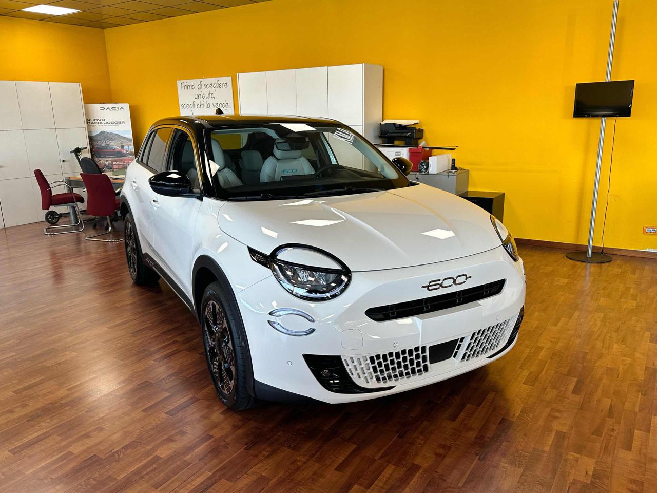 FIAT 600 1.2 Hybrid 145 CV DCT MHEV La Prima KMZERO - 3