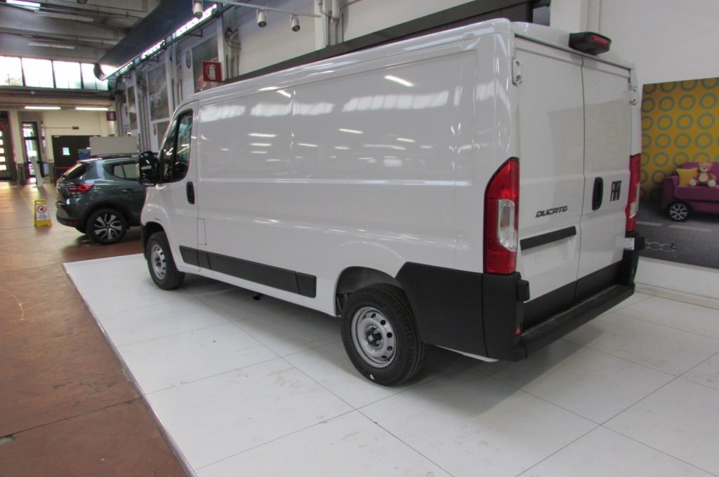 FIAT Ducato 30 2.2 Mjt 120CV PM-TN Furgone KMZERO - 3