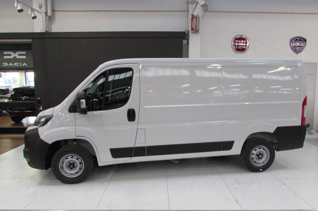FIAT Ducato 30 2.2 Mjt 120CV PM-TN Furgone KMZERO - 4
