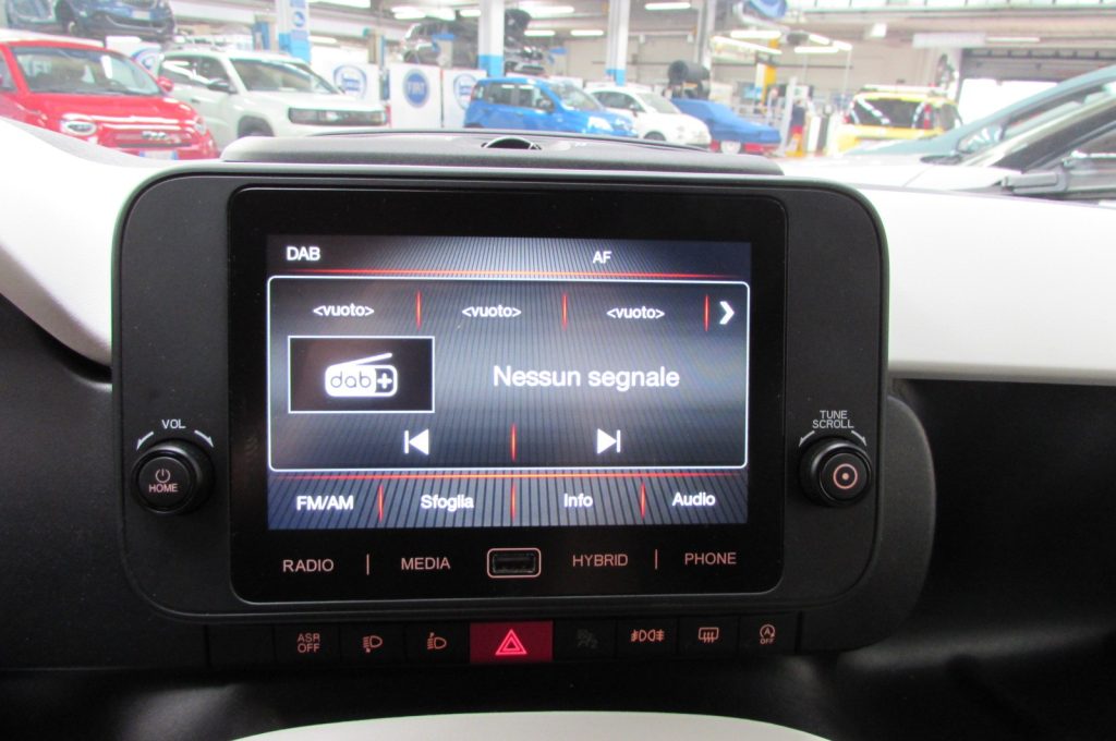 FIAT Panda 1.0 FireFly 70cv S&S Hybrid Pandina - 10