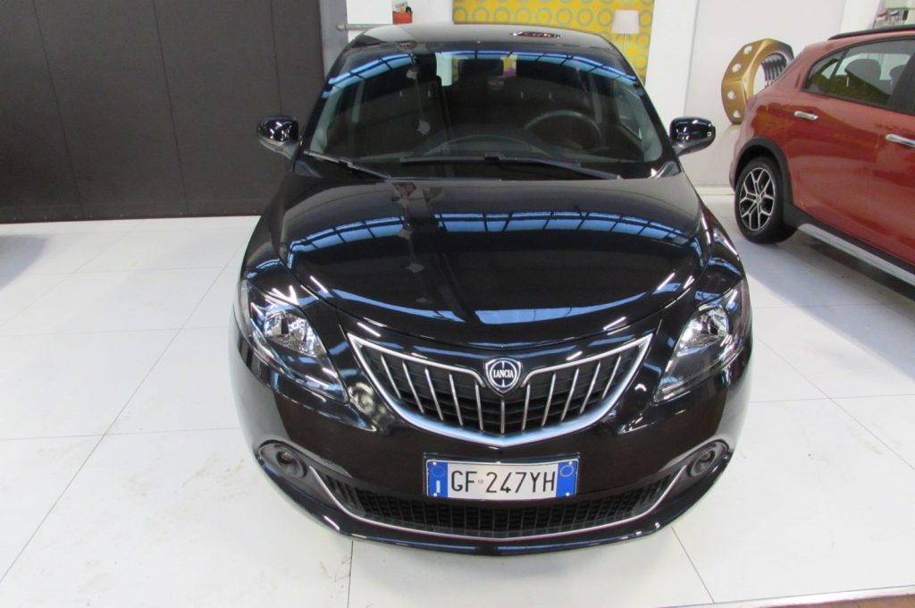 LANCIA Ypsilon 1.0 FireFly 70cv 5 porte S&S Hybrid Ecochic Gold - 2