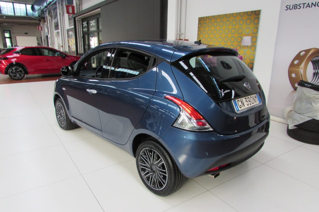 LANCIA Ypsilon 1.0 FireFly 70cv 5 porte S&S Hybrid Gold - 3