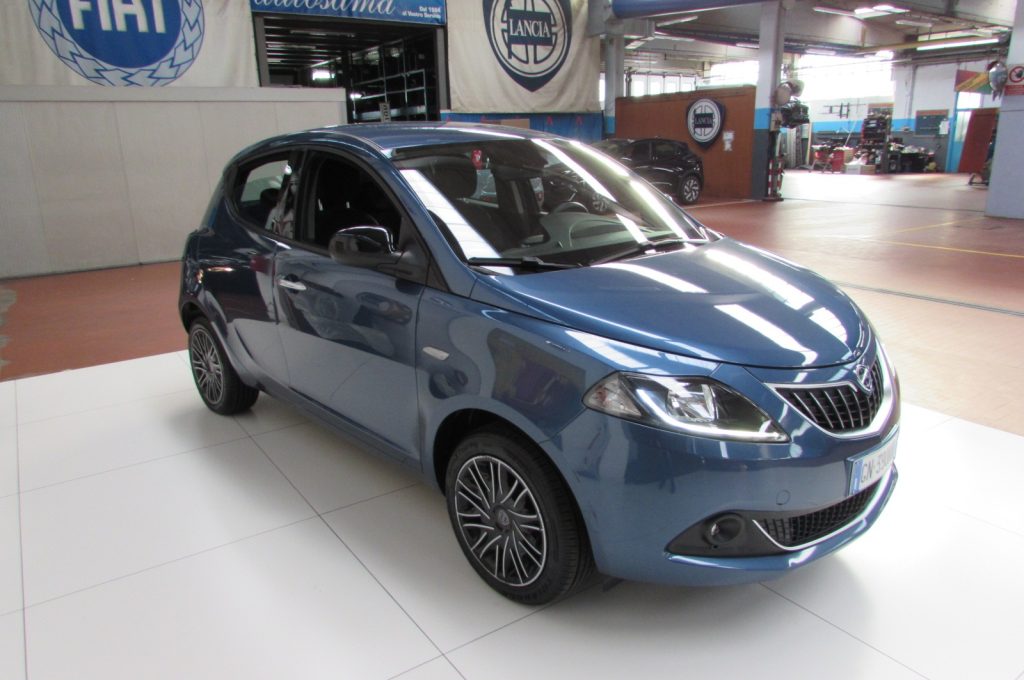 LANCIA Ypsilon 1.0 FireFly 70cv 5 porte S&S Hybrid Gold - 2