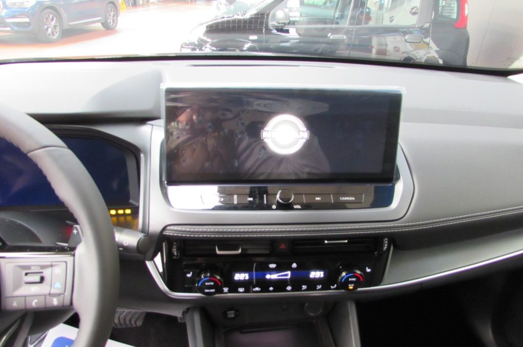 NISSAN Qashqai 1.3 MHEV 158 CV Xtronic N-Connecta KMZERO - 8