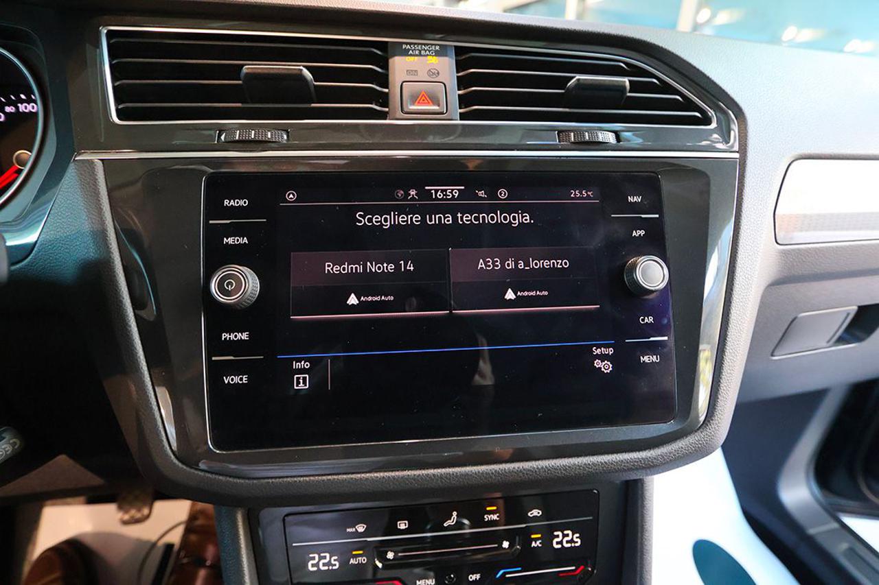 VOLKSWAGEN Tiguan 2.0 TDI SCR Life - 23