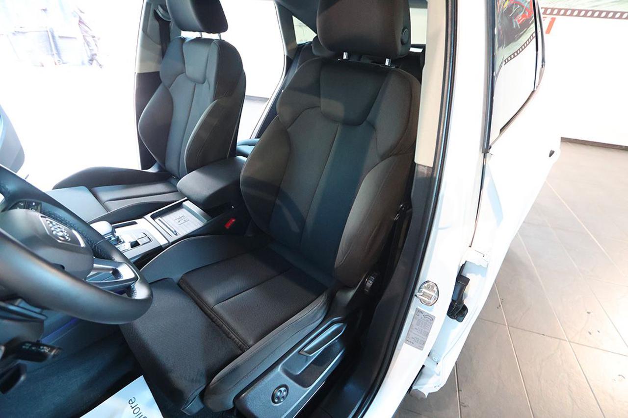 AUDI Q5 40 TDI Sportback Quattro S-Tronic S-Line - 18