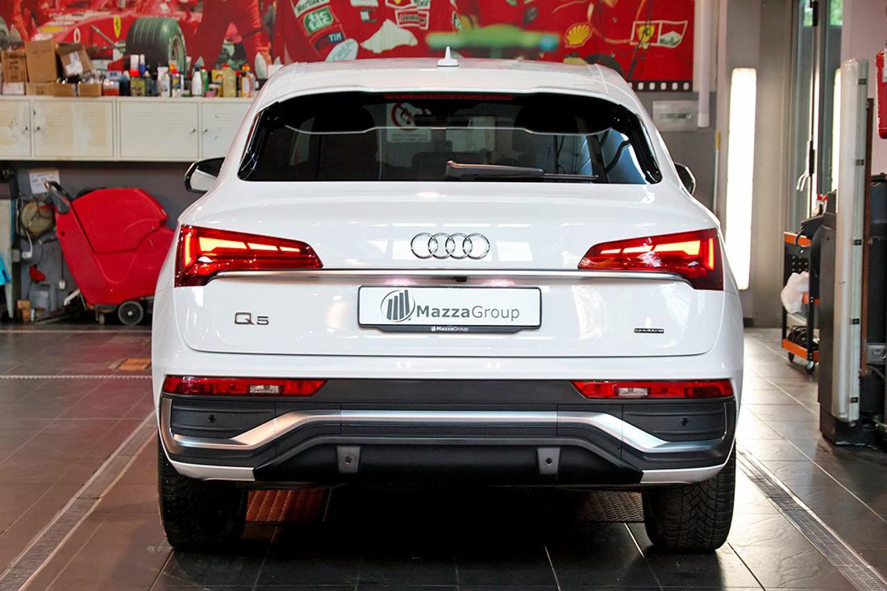 AUDI Q5 40 TDI Sportback Quattro S-Tronic S-Line - 4