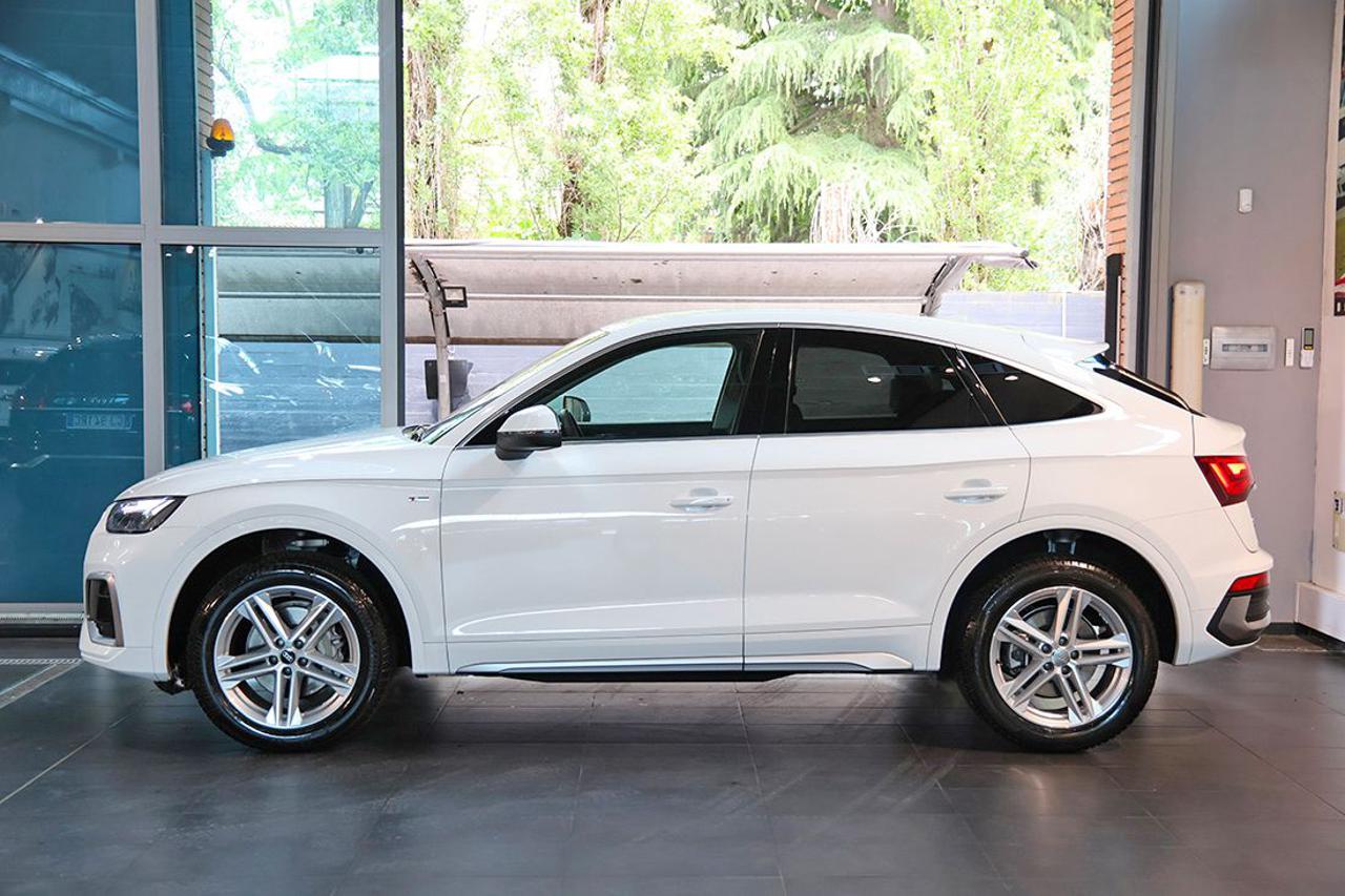 AUDI Q5 40 TDI Sportback Quattro S-Tronic S-Line - 3