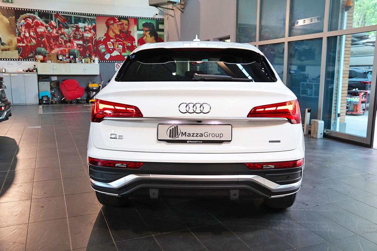 AUDI Q5 40 TDI Sportback Quattro S-Tronic S-Line - 8