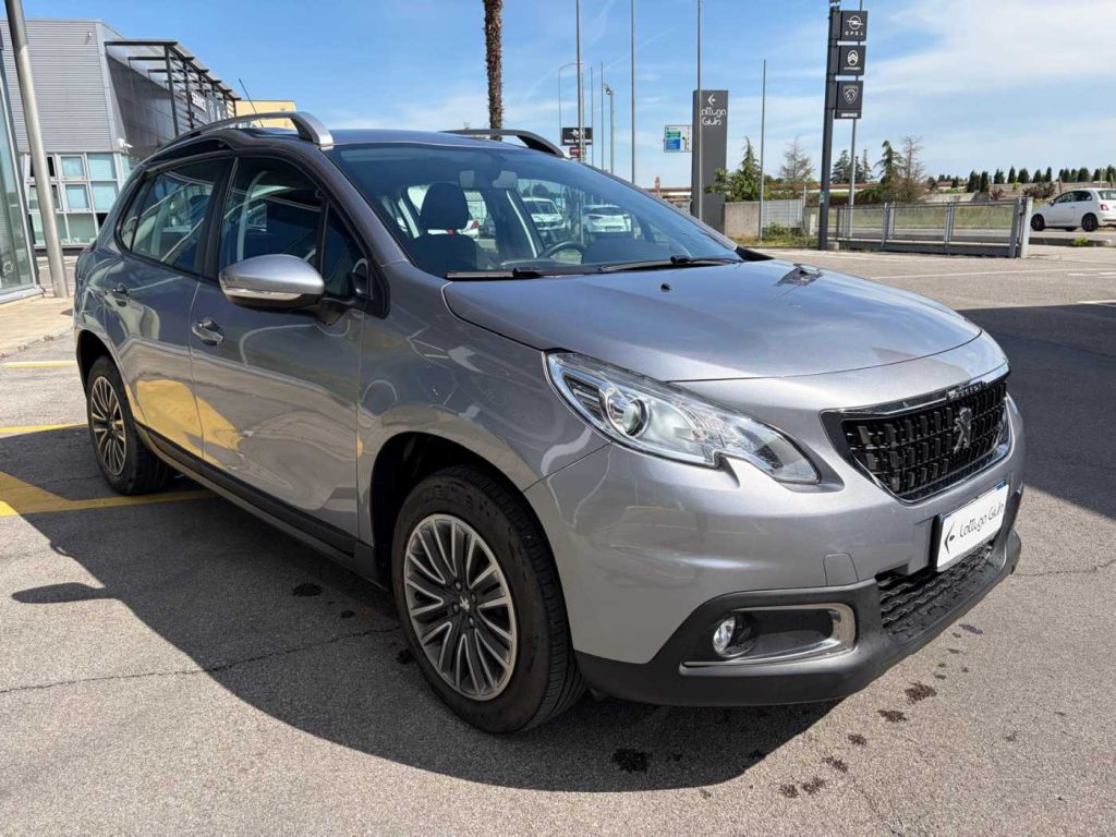 PEUGEOT 2008 1° serie PureTech 82 Allure - 4