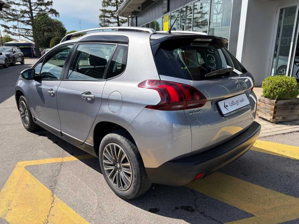 PEUGEOT 2008 1° serie PureTech 82 Allure - 8