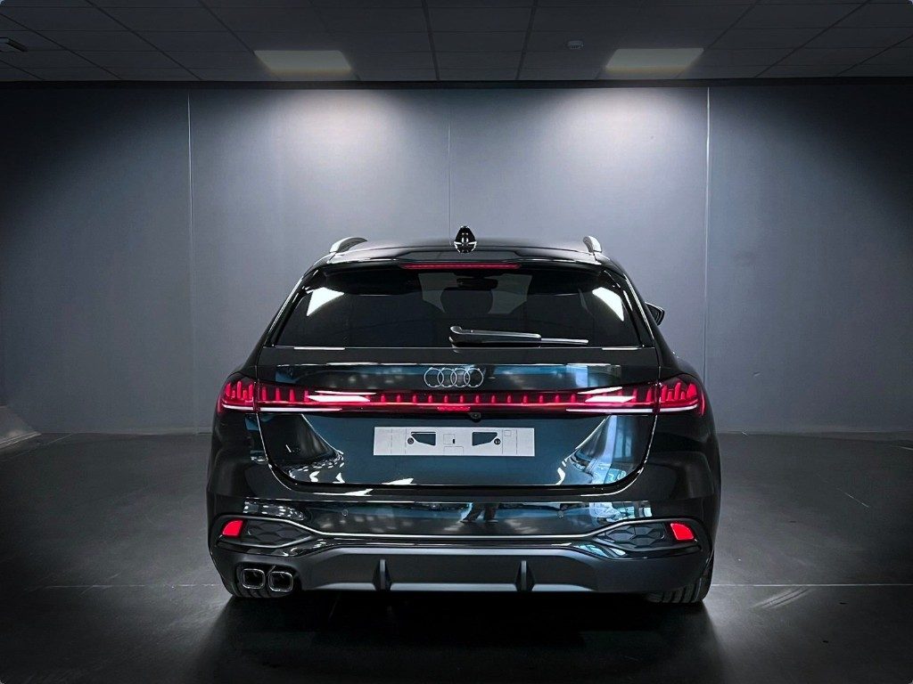 AUDI A5 Avant TFSI 150 kW S tronic S Line edition - 3