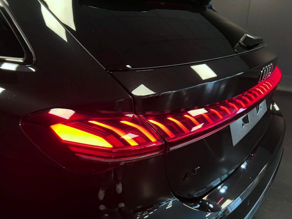 AUDI A5 Avant TFSI 150 kW S tronic S Line edition - 9