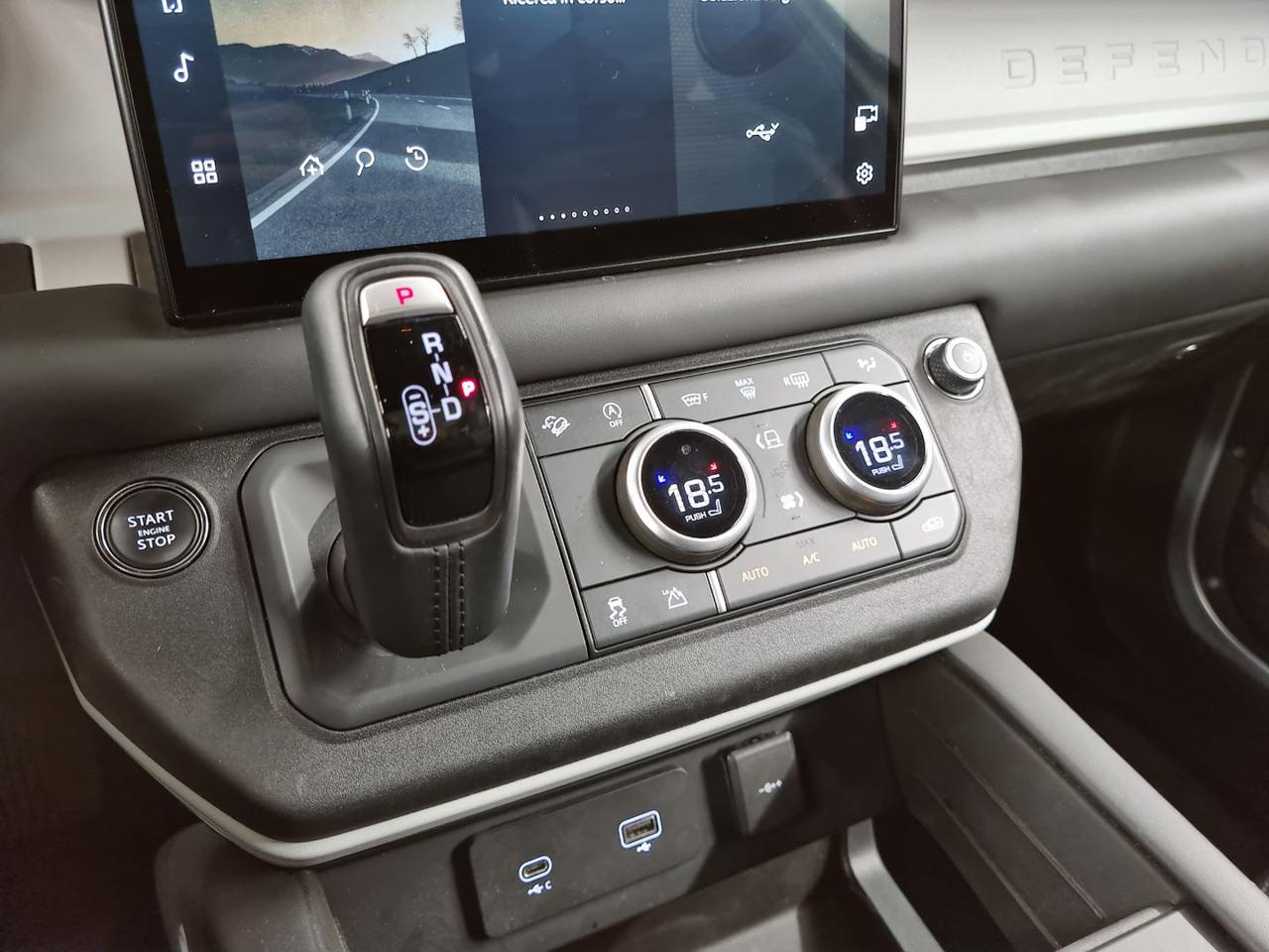 LAND ROVER Defender 90 3.0D I6 300 CV AWD Auto X-Dynamic HSE - 16