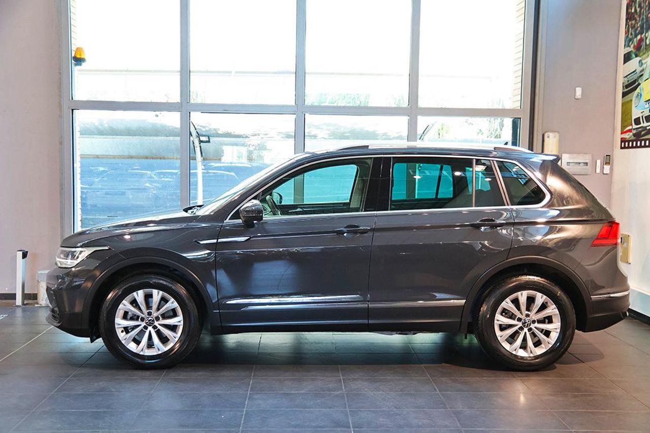 VOLKSWAGEN Tiguan 2.0 TDI 150cv SCR DSG Life - 3