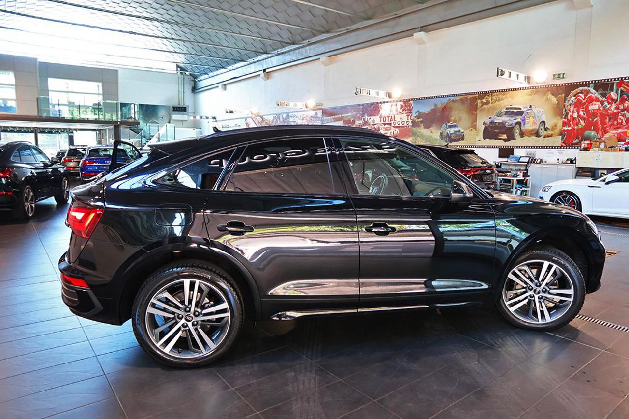 AUDI Q5 40 TDI Sportback Quattro S-Tronic S-Line Plus - 11