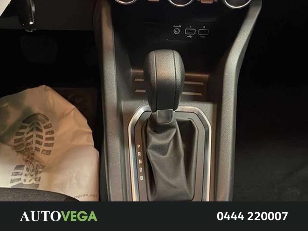 RENAULT Clio 1.6 e-tech hybrid business 140cv auto - 11