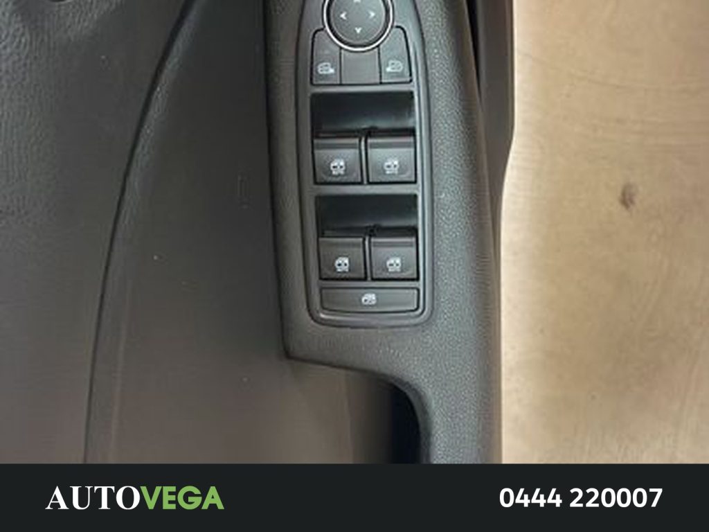 RENAULT Clio 1.6 e-tech hybrid business 140cv auto - 16