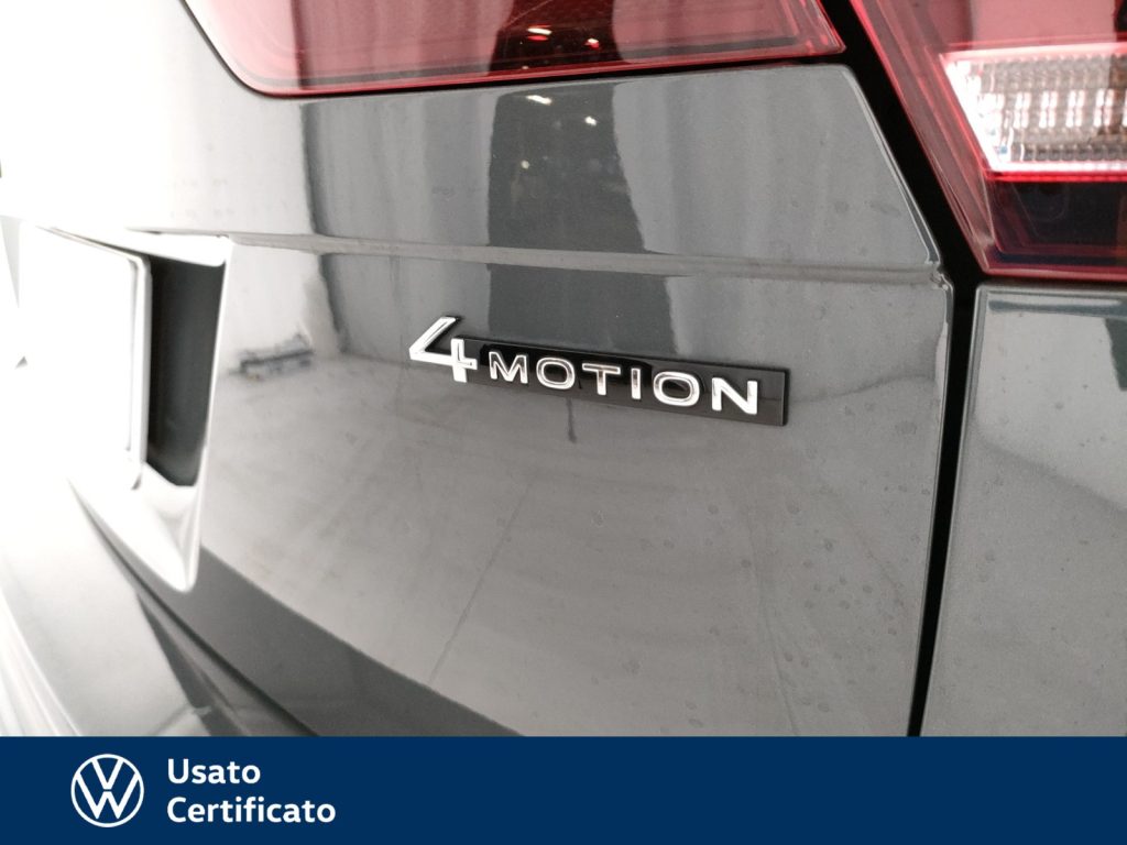 VOLKSWAGEN Tiguan 2.0 tdi r-line 4motion 150cv dsg - 10