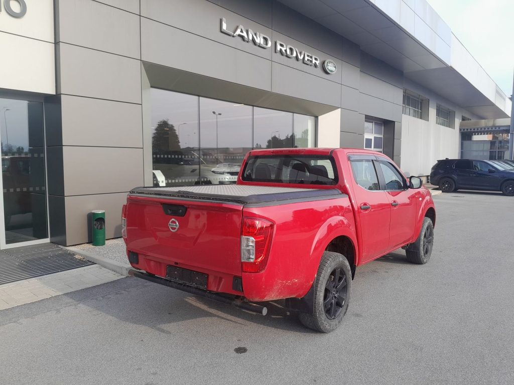 NISSAN Navara 2.3 dCi 160cv NP 300 DOUBLE CAB Chassis Visia 4WD - 8