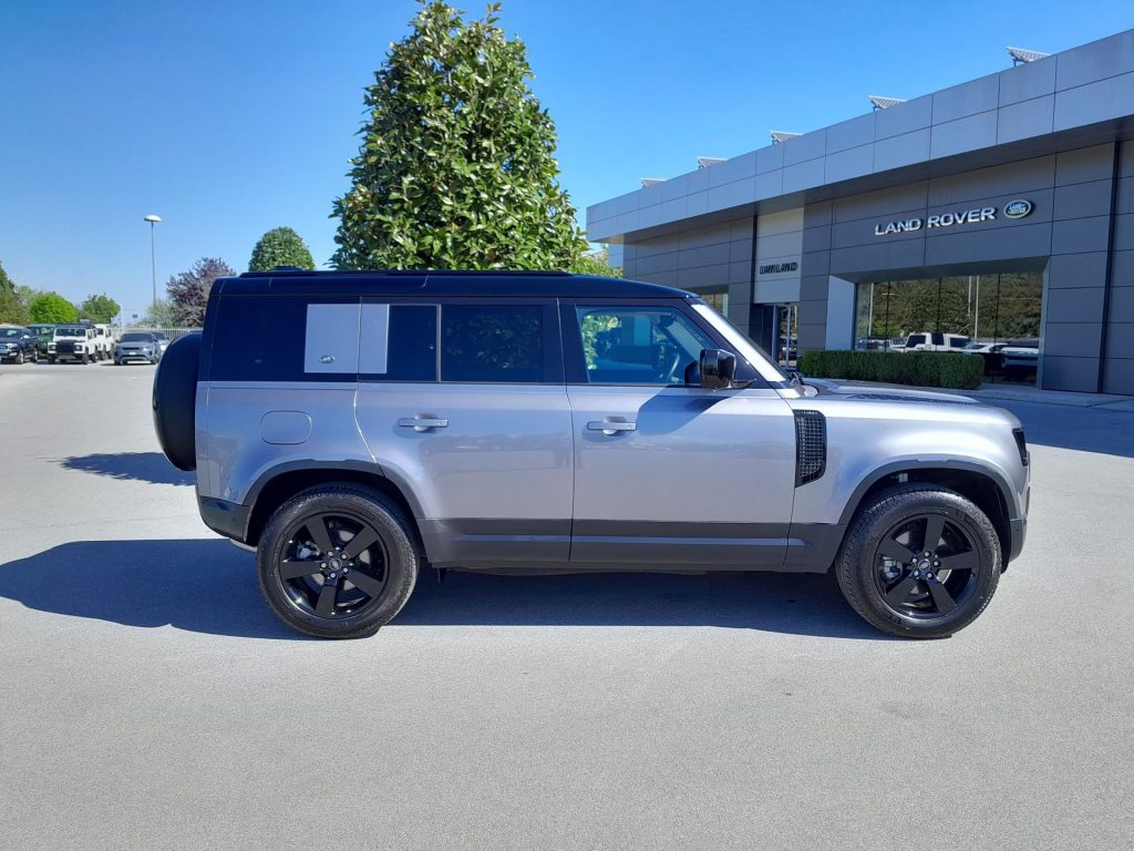 LAND ROVER Defender 3.0D I6 200 110 SE AWD auto. AUTOCARRO/NETTO IVA - 5