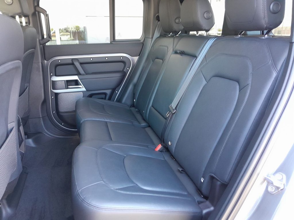 LAND ROVER Defender 3.0D I6 200 110 SE AWD auto. AUTOCARRO/NETTO IVA - 22