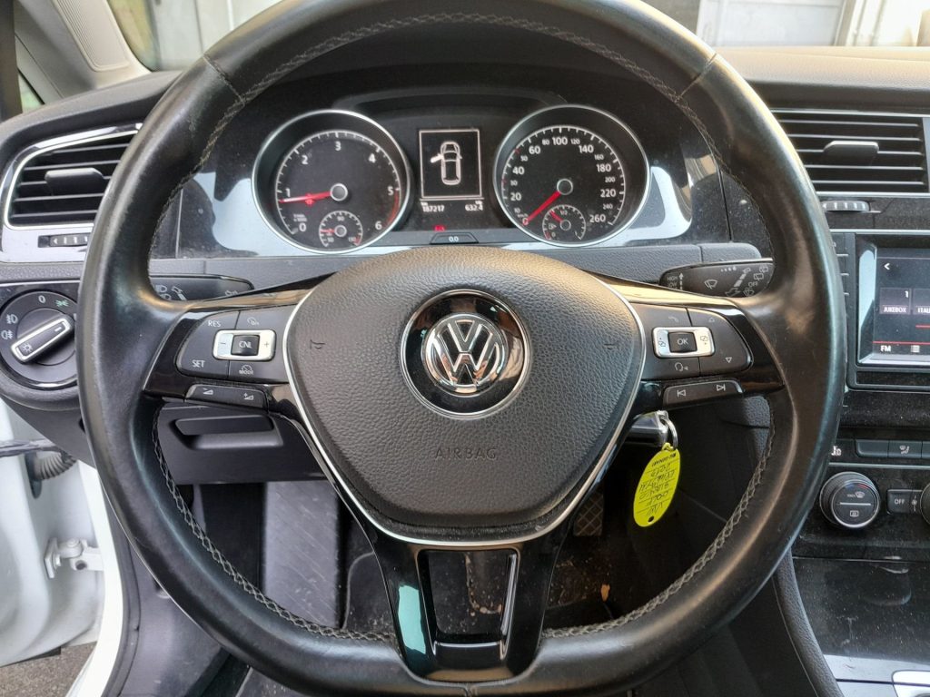 VOLKSWAGEN Golf 1.6 TDI Comfortline BlueMotionTechnology - 13